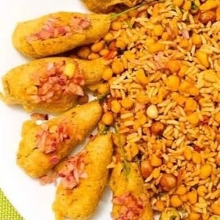 Pidathakinda Pappu Mirchi Bajji