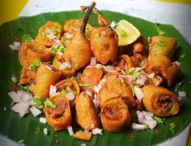 Cut mirchi.